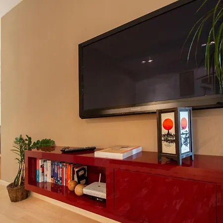 Appartement Spacious Riverbank With A Balcony And A Garage Ljubljana