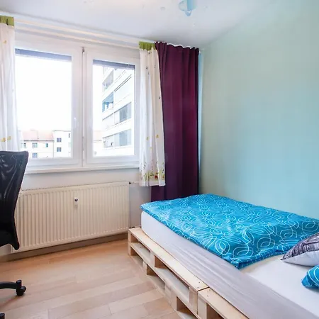 Appartement Spacious Riverbank With A Balcony And A Garage *